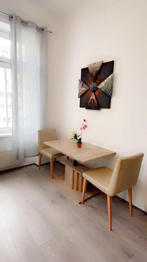 Private Room In Shared Apartment Pr4-9 비엔나 외부 사진
